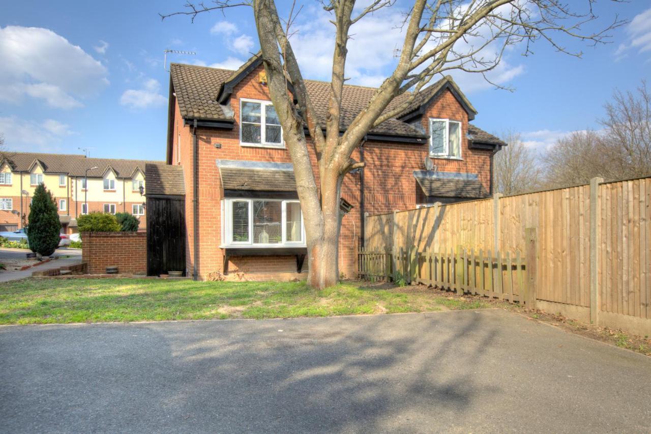 斯劳Windsor Burnham Ascot Haven Sleeps 4别墅 外观 照片