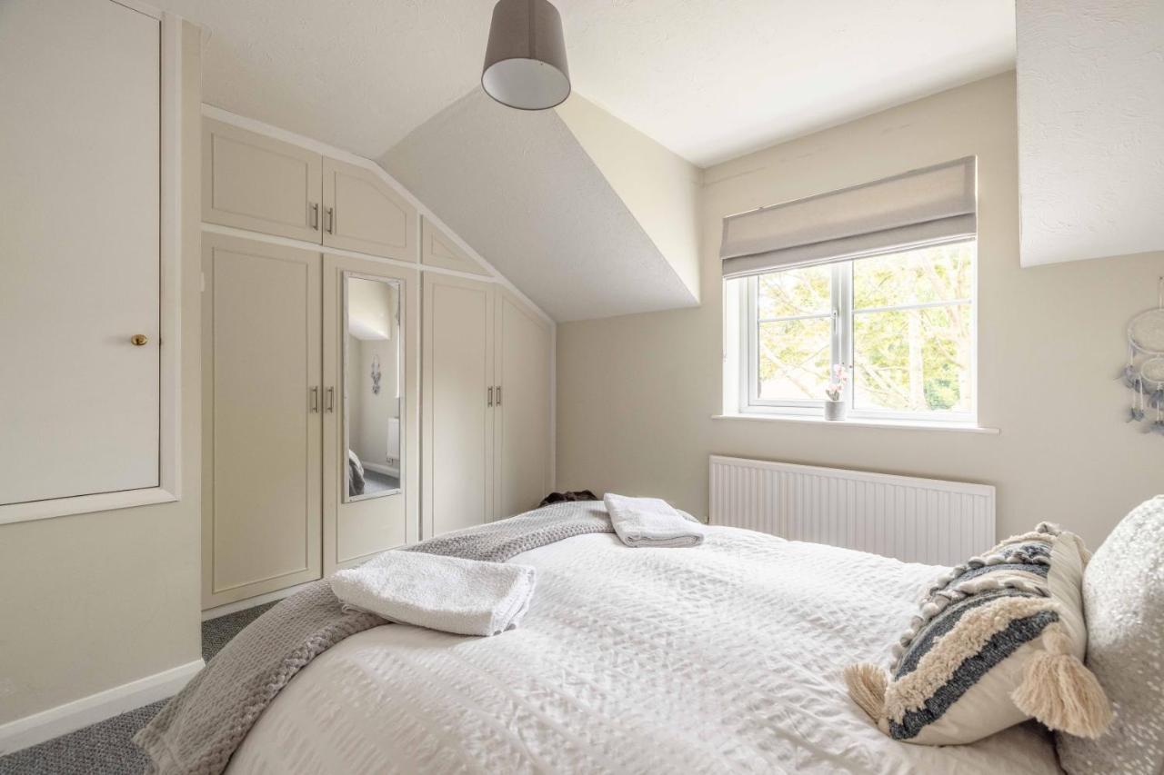 斯劳Windsor Burnham Ascot Haven Sleeps 4别墅 外观 照片