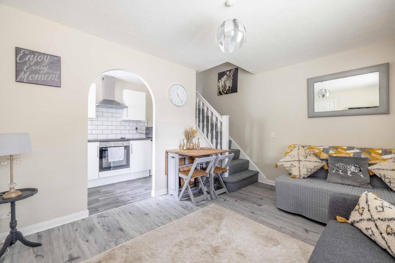 斯劳Windsor Burnham Ascot Haven Sleeps 4别墅 外观 照片